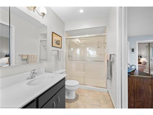 780 Hall Road, Hamilton, ON - Indoor Photo Showing Bathroom