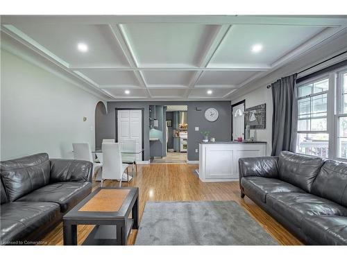 3 Maplewood Crescent, Welland, ON - Indoor Photo Showing Living Room