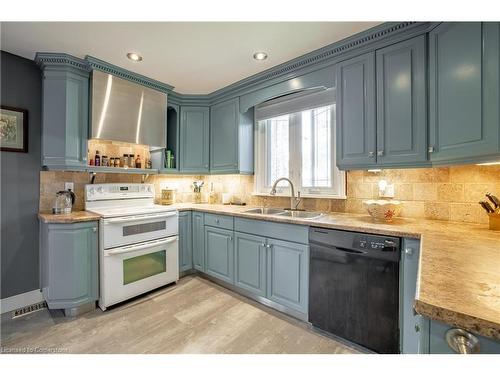 3 Maplewood Crescent, Welland, ON - Indoor Photo Showing Kitchen With Double Sink