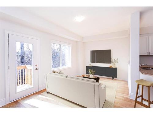 43 Jell Street, Guelph, ON - Indoor Photo Showing Other Room