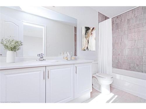 43 Jell Street, Guelph, ON - Indoor Photo Showing Bathroom