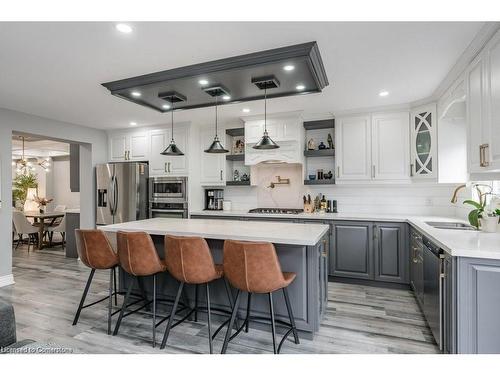 88 Graham Avenue S, Hamilton, ON - Indoor Photo Showing Kitchen With Double Sink With Upgraded Kitchen