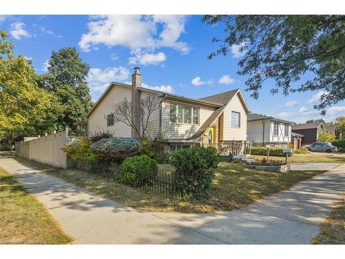 3245 Palmer Drive, Burlington, ON - Outdoor