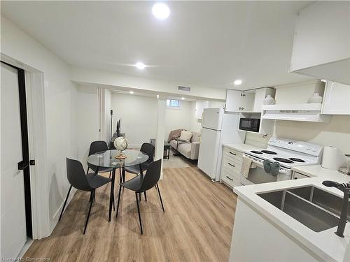 2-174 East Avenue N, Hamilton, ON - Indoor Photo Showing Kitchen With Double Sink