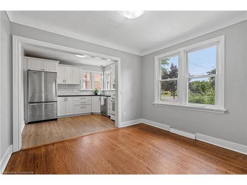 481 Vine Street, St. Catharines, ON - Indoor Photo Showing Kitchen