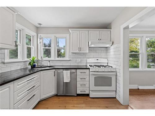 481 Vine Street, St. Catharines, ON - Indoor Photo Showing Kitchen