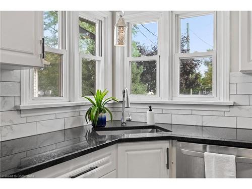 481 Vine Street, St. Catharines, ON - Indoor Photo Showing Kitchen