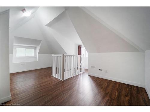 305 Cannon Street E, Hamilton, ON - Indoor Photo Showing Other Room