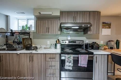 87 Hillview Street, Hamilton, ON - Indoor Photo Showing Kitchen With Double Sink