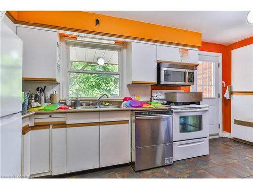 162 Delaware Avenue, Hamilton, ON - Indoor Photo Showing Kitchen With Double Sink