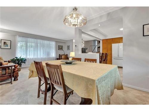 65 Maple Drive, Stoney Creek, ON - Indoor Photo Showing Dining Room