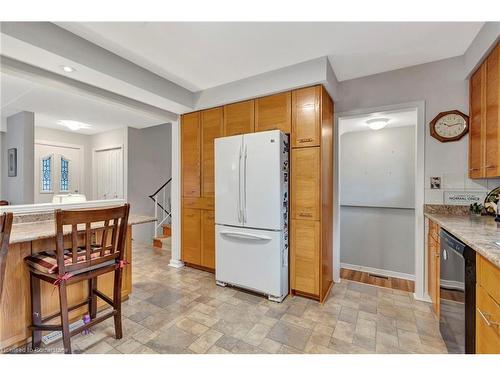 65 Maple Drive, Stoney Creek, ON - Indoor Photo Showing Kitchen