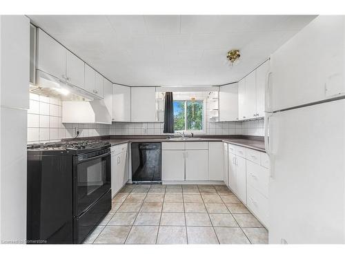 6929-6937 Conc 4 Road, West Lincoln, ON - Indoor Photo Showing Kitchen