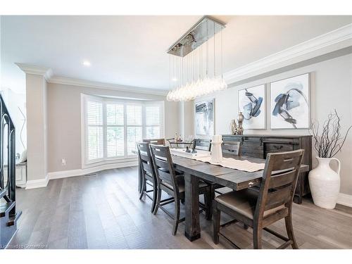 81 Flanders Drive, Waterdown, ON - Indoor Photo Showing Dining Room