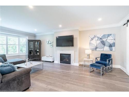 81 Flanders Drive, Waterdown, ON - Indoor Photo Showing Living Room With Fireplace