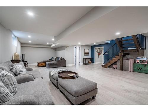 81 Flanders Drive, Waterdown, ON - Indoor