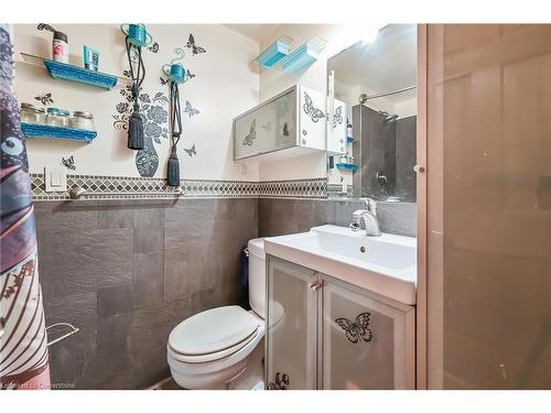 77 Elford Crescent, Hamilton, ON - Indoor Photo Showing Bathroom