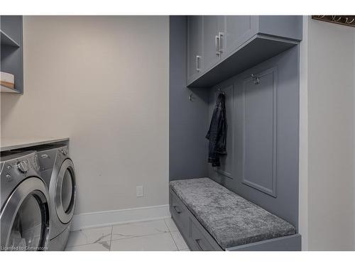 4176 Fuller Crescent, Burlington, ON - Indoor Photo Showing Laundry Room