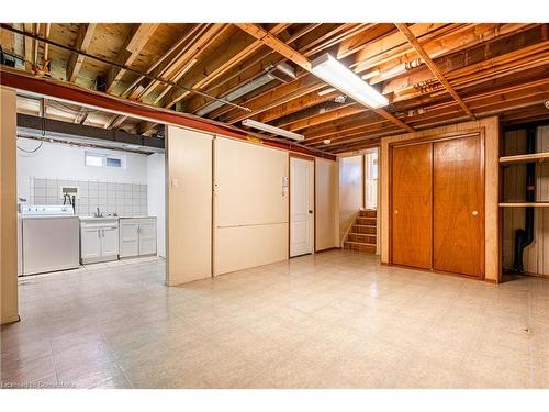 5061 University Avenue, Niagara Falls, ON - Indoor Photo Showing Basement