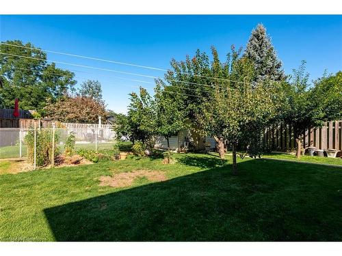 5061 University Avenue, Niagara Falls, ON - Outdoor With Backyard