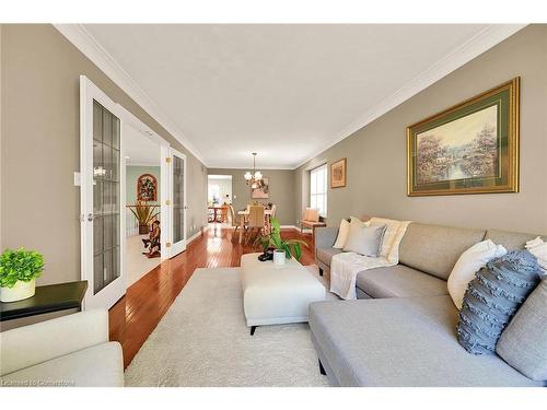 28 Church Street E, Hagersville, ON - Indoor Photo Showing Living Room