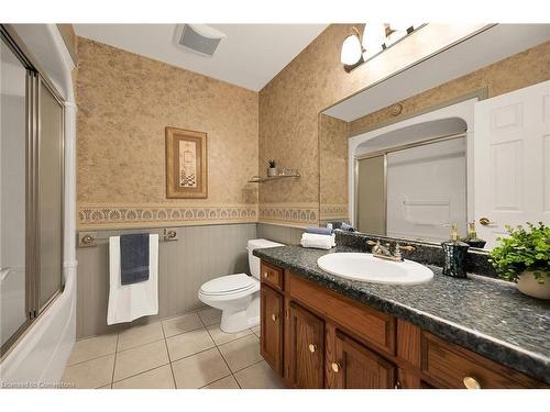 28 Church Street E, Hagersville, ON - Indoor Photo Showing Bathroom