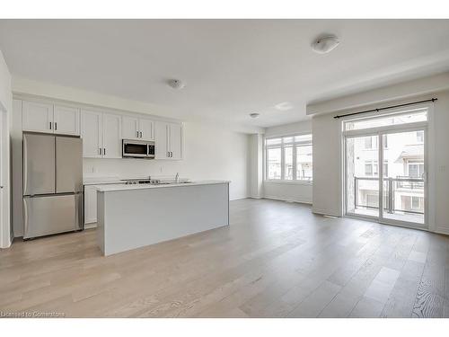 16-40 Zinfandel Drive, Stoney Creek, ON - Indoor Photo Showing Kitchen With Double Sink