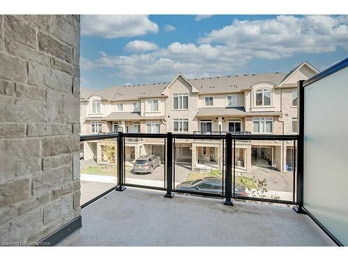 16-40 Zinfandel Drive, Stoney Creek, ON - Outdoor With Balcony