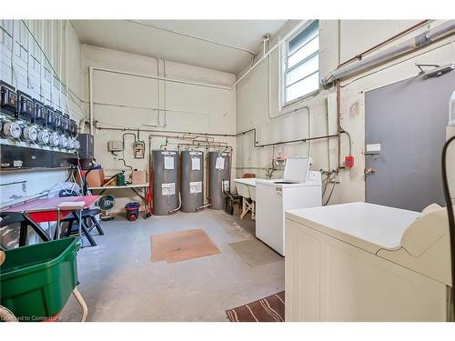 5-802 King Street W, Hamilton, ON - Indoor Photo Showing Laundry Room