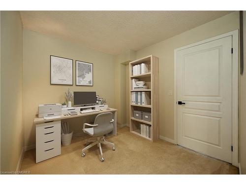 1703-2545 Erin Centre Boulevard, Mississauga, ON - Indoor Photo Showing Office