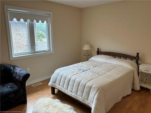 503 Simcoe Road, Bradford, ON - Indoor Photo Showing Bedroom