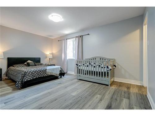 9-1328 Upper Sherman Avenue, Hamilton, ON - Indoor Photo Showing Bedroom