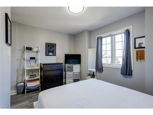 9-1328 Upper Sherman Avenue, Hamilton, ON - Indoor Photo Showing Bedroom