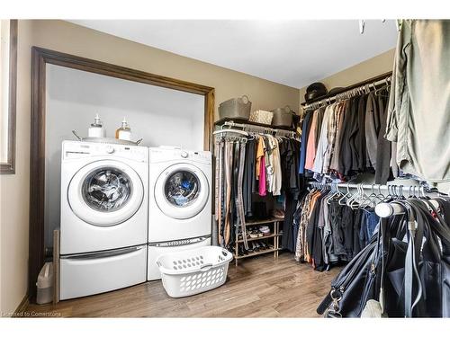 6929-6937 Conc 4 Road, West Lincoln, ON - Indoor Photo Showing Laundry Room