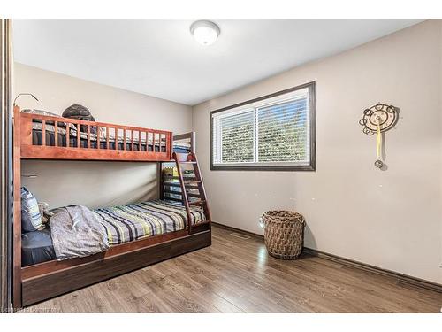 6929-6937 Conc 4 Road, West Lincoln, ON - Indoor Photo Showing Bedroom