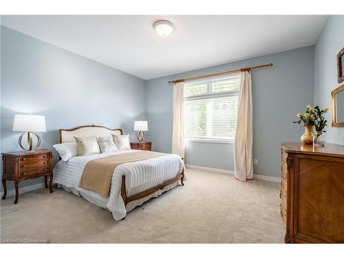 55 Landscapes Trail, Ancaster, ON - Indoor Photo Showing Bedroom