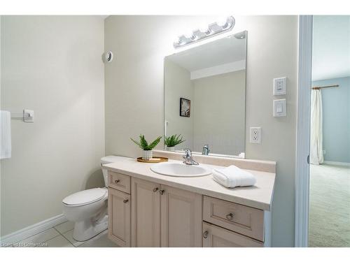 55 Landscapes Trail, Ancaster, ON - Indoor Photo Showing Bathroom