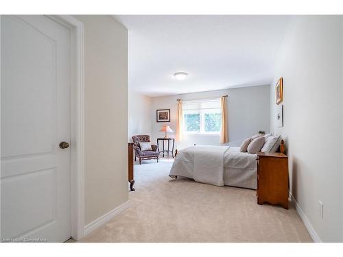 55 Landscapes Trail, Ancaster, ON - Indoor Photo Showing Bedroom