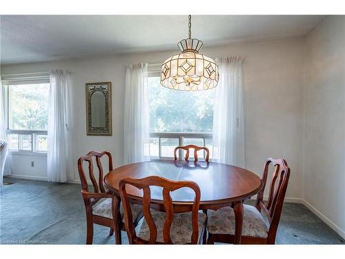 1465 Westbury Avenue, Burlington, ON - Indoor Photo Showing Dining Room