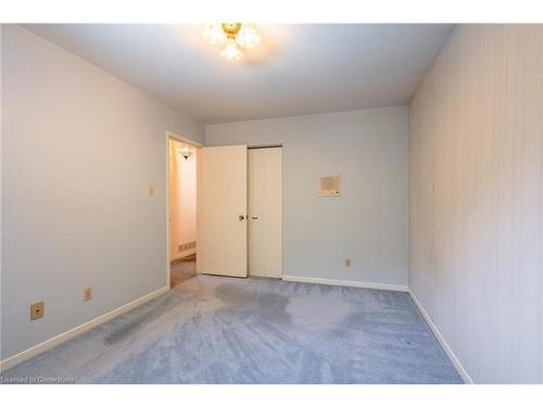 1465 Westbury Avenue, Burlington, ON - Indoor Photo Showing Other Room