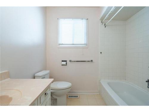 1465 Westbury Avenue, Burlington, ON - Indoor Photo Showing Bathroom