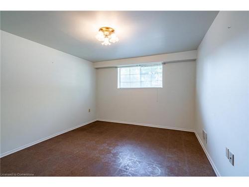 1465 Westbury Avenue, Burlington, ON - Indoor Photo Showing Other Room