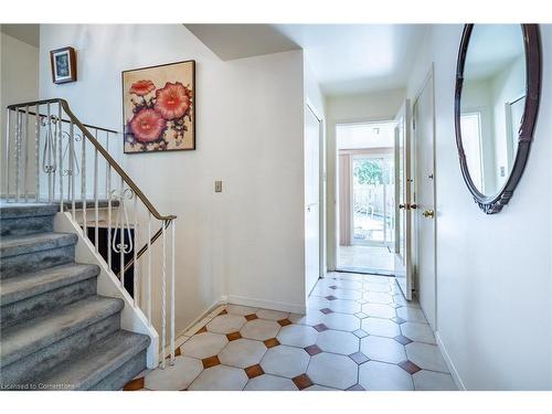 1465 Westbury Avenue, Burlington, ON - Indoor Photo Showing Other Room