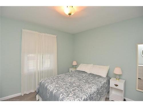 350 Fennell Avenue E, Hamilton, ON - Indoor Photo Showing Bedroom