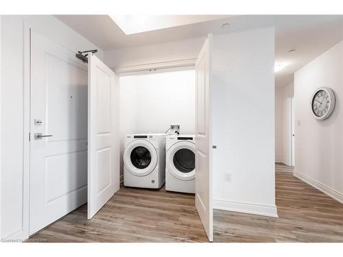 430-10 Mallard Trail, Waterdown, ON - Indoor Photo Showing Laundry Room