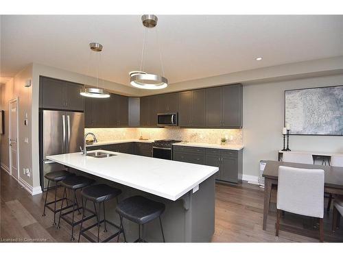 40 Kenesky Drive, Waterdown, ON - Indoor Photo Showing Kitchen With Double Sink With Upgraded Kitchen