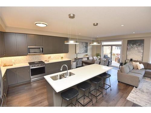 40 Kenesky Drive, Waterdown, ON - Indoor Photo Showing Kitchen With Double Sink With Upgraded Kitchen