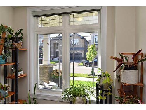 40 Kenesky Drive, Waterdown, ON - Indoor Photo Showing Other Room