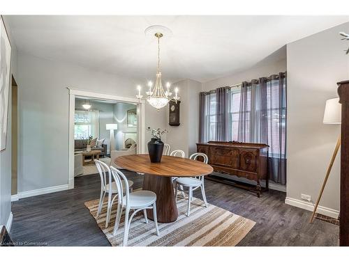 90 Blake Street, Hamilton, ON - Indoor Photo Showing Dining Room