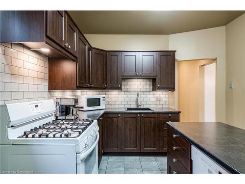 90 Blake Street, Hamilton, ON - Indoor Photo Showing Kitchen